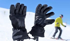 7 Best Heated Gloves for Skiing & Other Winter Sports
