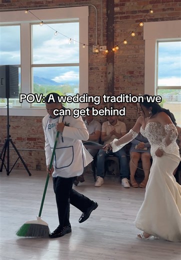 Who needs premarital counseling when you’ve got the broom ceremony. #weddingtok #funnywedding #weddinghumor #hispanicwedding #weddingtraditions