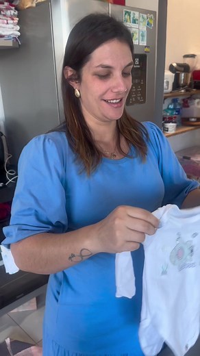 How to Iron Clothes Efficiently at Home