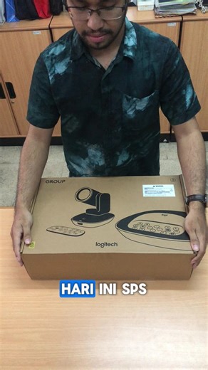 Yuk yuk cek solusi terbaru di Surya Prima Sakti, yaitu Logitech Group Video-Conference, solusi mudah dan berkualitas untuk mengubah ruangan meeting kalian menjadi ruangan videoconference! #fyp #fypシ #teknologi #meetingonline #videoconference #teknologimodern