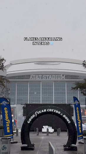 193K views · 3K reactions | Ohio State Football brought the Midwest weather to the Cotton Bowl 略#b1gfootball | Big Ten Network | Facebook