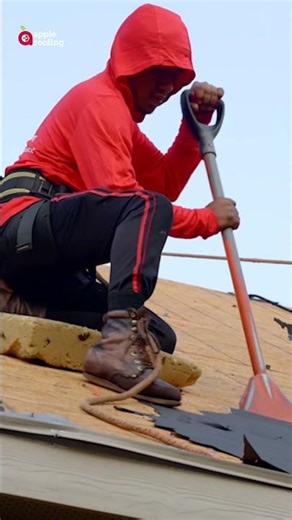 Fast Roof Snow Removal in Lincoln #RoofSnowRemoval #wintersafety #lincolnnebraska