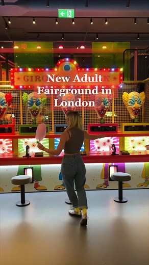 Brand new adult Fairground in London🤡📍Fairgame Canary Wharf 🙌 Follow @CanaryWharfLondon for more ad #thingstodoinlondon #canarywharflondon #visitlondon #londonmustvisit