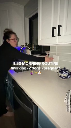 4:30 AM Pregnancy Morning Routine: Mom, Dogs & High Energy