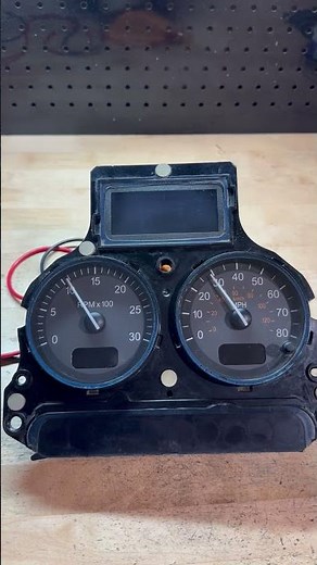 Peterbuilt 300 Series Trucks Speedometer / Tachometer Repair