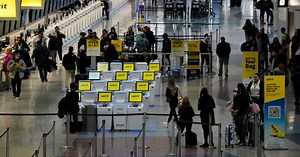 FAA computer outage leads to mass flight delays, cancellations in U.S.