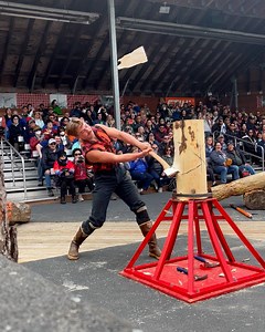 310K views · 733 reactions | The way the top just pops off  蝹 | UNILAD | Facebook