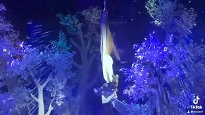 Mọi người có biết bài gì đây không ah💙Hà đã khóc rất nhiều khi xem và nghe lại bài hát này “chỉ cách một mặt hồ mà muôn trùng chia xa” 🤣😂😅🥹🥲 Hai diễn viên múa minh hoạ: Đức Thắng & Thuỳ Dương🩷❤️💙💔🩷🎵🎵🎵🎵🎵 | Quang Hà