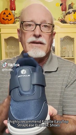 👍Give your feet the best treats | FitVille Men's EasyTop StrapEase Diabetic Shoes V4 #fitville #sneakers #diabetes #footcare