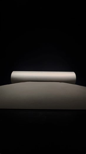 ‘Being is Always the Being of a Being’ features a stainless-steel cylinder slowly rotating on a bed of iron powder to the soundtrack of “Oh! Susanna”. As it turns, the iron powder adheres to the magnetised surface of the cylinder to form three sentences. One of the major themes of the work is the idea of “being”. Ontology is the philosophical study of being and it is traditionally understood as a subdiscipline of metaphysics. The artist says, “From the perspective of ontological concepts, I alwa