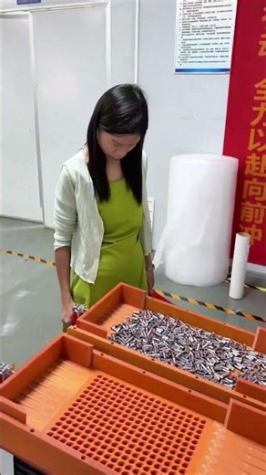 #rivets #autoparts #smartmanufacturing #sortingmachine #factoryautomation