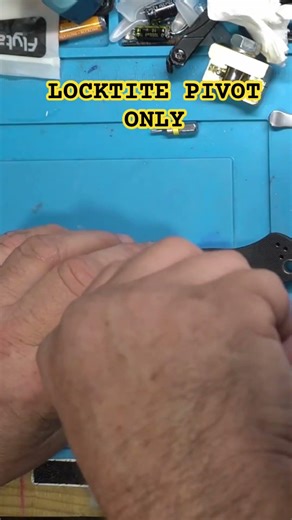 Paramilitary 2 Assembly and maintenance #edc #knifeskills #knifecommunity