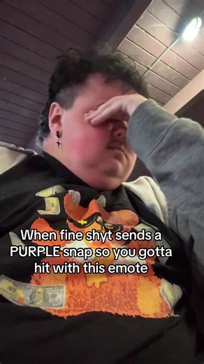 🧋 (@urboyy276)’s video of purple snaps