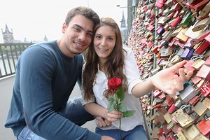 Scientists Suspect Genetic Underpinnings to Human Monogamy