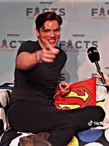 Dominic Sherwood's Humorous Moments in Shadowhunters