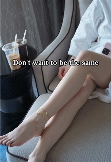 The unique anklet is undoubtedly a bright touch to add to an ordinary day.#pretty #fashion #jewelry #anklet #🎀