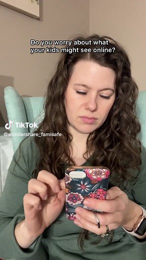 Keep your kids safe online. #famisafe #blockwebsites #keepkidssafeonline #keepkidssafe #onlinedanger #dangerousapps #onlinesafetyforkids #parenting