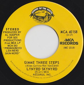 Lynyrd Skynyrd - Gimme Three Steps