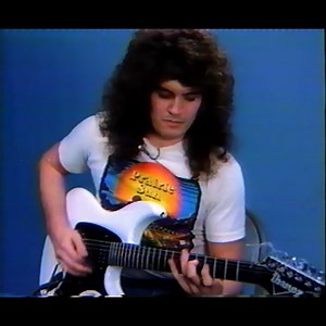 Vinnie Moore - Advanced Lead Guitar Techniques #guitarsolo #ibanezguitars #vinniemoore #guitar | Shred Music TV