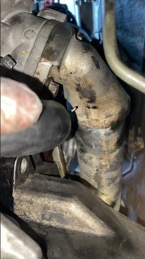 Remove the EGR valve on a Ford Transit MK7 in 10 minutes! ⚙️ (Easy for beginners 😂)