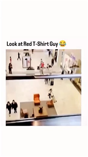 spicy world on Instagram: "Male content 👌 在日本，研究人员正利用智能人行道将日常活动转化为清洁能源⚡。这些道路内嵌特殊的压电材料，可以从行人的脚步中收集动能。当人们行走、奔跑或跳跃时，路面会轻微变形，从而产生机械压力。压电晶体将这种压力转化为电能🔋。 这些能量可用于照亮路灯、为公共显示屏供电，甚至监测行人流量。这种技术不仅减少了能源浪费，还展示了未来城市的无限可能🌍。 在东京、京都等城市的试验区，人们的每一步都在为绿色地球贡献力量💚。科技让生活更环保，也让每一个脚步更有意义✨ #日本 #科技 #创新 #可持续 #绿色能源 #未来城市 #环保 #知识 #事实 #推荐 #你知道吗 #技术 #实验 #热门"