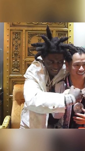 Happy birthday to Kodak Black ‼️It time for anotha set Yak🎯🦅 #SniperGang x #DiamondBoyz #johnnydang #kingofbling #grillz #kodakblack | Johnny Dang & Co.