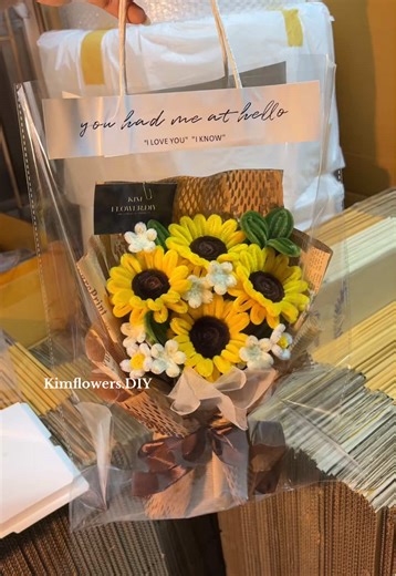 Create Beautiful DIY Flower Arrangements with Kimflowers