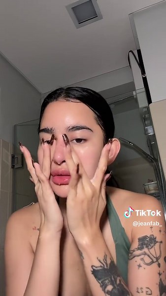 G21 Hydra Rice Skincare Set Review and Body Wash Routine