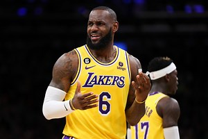 LeBron James Calls Out Referee's Controversial Call On The Final Play At Super Bowl - Fadeaway World