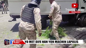 926K views · 7.6K reactions | Deblozay pete devan lakay Ariel Henry a. Militan yo met dife nan yon machin Lapolis. Polisye yo etèn dife ak branch bwa | Tripotay Lakay | Facebook