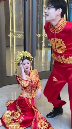 LOL 😂 This Bride Stole the Show! Chinese Royal Wedding Dress 👑🔥 #Shorts