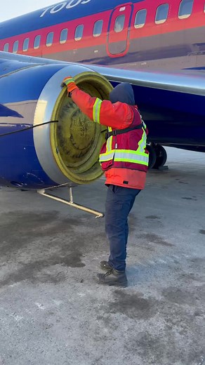 2.8M views · 18K reactions | An other day, an other adventure in a life of a rampie  #ramp #rampagent #rampaction #nlw #Alouettes #aviationjobs #nolinor #nolinoraviation #aviation #goldstandard #beyondexpectations #buildingalegendontime #biggestfleet #30yearsexperience #realairline #b737200 | Nolinor Aviation | Facebook