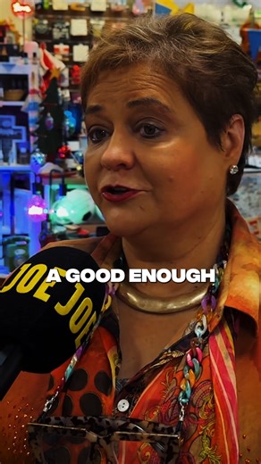 "They've taken enough have they not?" 🤬 We asked Irish people if Brits should be allowed to apply for an Irish passport to skip the non-EU queue at the airport. 🇮🇪 #Irish #English #British #Ireland #Brexit | JOE.ie