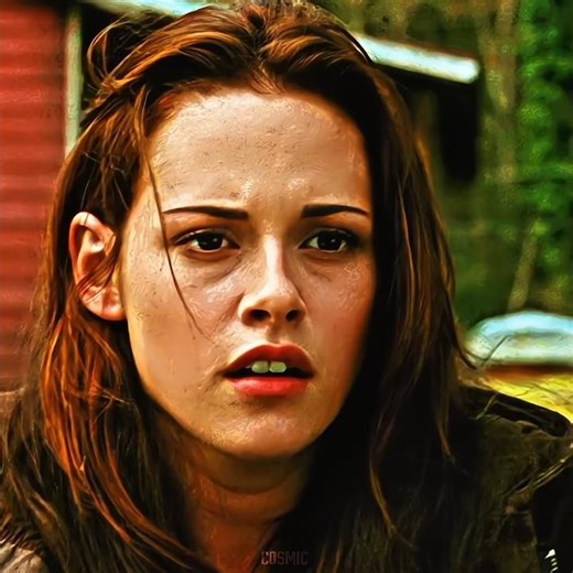 Jacob Saves Bella from the Wolves ❤️🔥 #kristenstewart #taylortlautner #robertpattinson #twilight