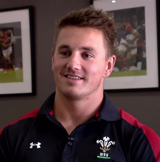 Jonathon Davies: Mastering the Art of Rugby