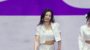 VCHA "Girls of the Year” Live Stage @ TWICE 5TH WORLD