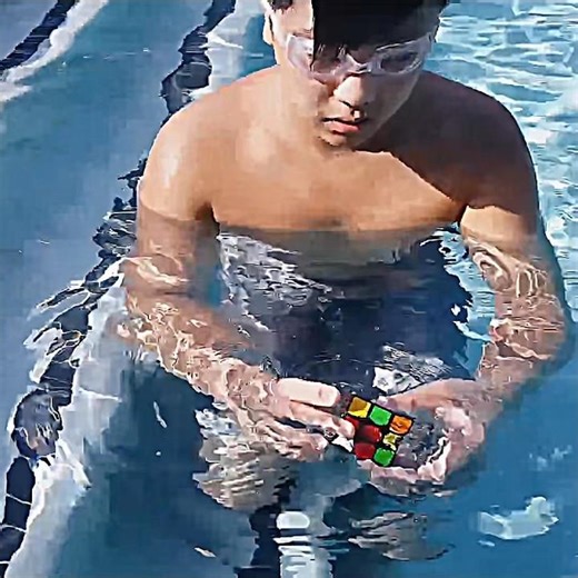 Max park Solved 3x3 Cube Underwater [4.95s] #rubikscube #viral #shorts