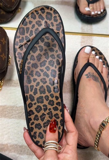 🐆 Crocs just dropped the NEW Miami Round Toe Flip Flops 🩴 and they are the Crocs Miami Round Toe Sepia Leopard 🐆 If you’re looking for the SANDAL OF THE SUMMER… It’s these Crocs Miami Sandals @Crocs #crocs #flipflops #sandals #sandalsforwomen #tiktokshopcreatorpicks