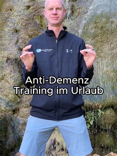 Diese Fingerübung trainiert dein Gehirn 🧠 👉 beide Gehirnhälften 👉 Koordination 👉 Aufmerksamkeit 👉 Merkfähigkeit Und das überall: ✈️ unterwegs 🛋️ zuhause ☕ im Alltag 👉 Teile das mit Menschen, die ihr Gehirn fit halten wollen. #demenzprävention #gehirntraining #neurotraining #gedächtnis #braintraining