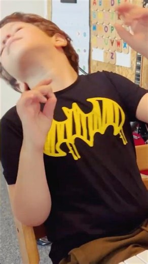 9-yr-old Recording Synth Bass Like A Pro