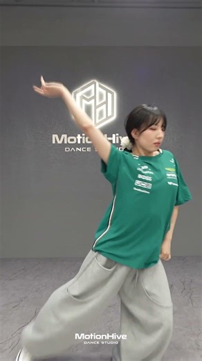 kyra Girls Hip-hop / DJ Snake - Let Me Love You #motionhive #dance #dancevideo