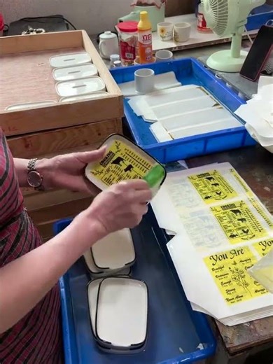 Guess what’s next after applying decal? #ceramicplate #decal #ceramicprocess #factory ceramicart