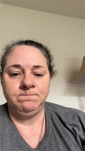 Lauren Jeanette Caputo on Instagram: "Setting up multiple streams of income to be layoff proof!"