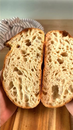 CRISPY & FLUFFY! The Perfect Sourdough Crunch 🔊 #asmr #sourdough #satisfying
