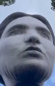 ETtoday新聞雲 on Instagram: "超驚悚「巨型人頭」漂浮東京上空！裝置藝術熱氣球網嚇壞：會做惡夢 影片授權：ViralPress／AP FB：@洪布雄在日本/buchon"