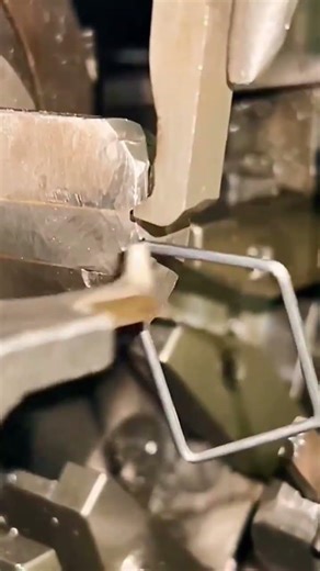 Metal Spring Clips Making process #factoryprocess #satisfyingprocess