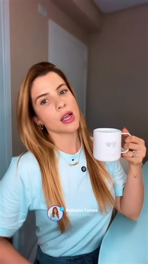 Rafaela Torres l Política & Opinião on Instagram: "Encontro às escondidas com o DONO do Banco Master 📍 ACORDA BRASIL."