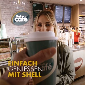 Immer eine Pause wert: Unsere Kaffeespezialitäten im Shell Café. ☕ Deinen Kaffee kannst du auch ganz einfach nachhaltig 🌿 im Mehrwegbecher genießen. https://go.shell.com/3UakYwJ | Shell Deutschland