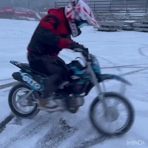 17K views · 243 reactions | ❄️❄️朗朗 #pitbike #snow #drifting #verynice #veryfast | StuntFreaksTeam | Facebook