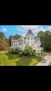 Yesterday's most popular house! Two acres in Vermont. $415,000. To see all of this, look in comments. #oldhouselife #vermont | Old House Life - Michelle Bowers